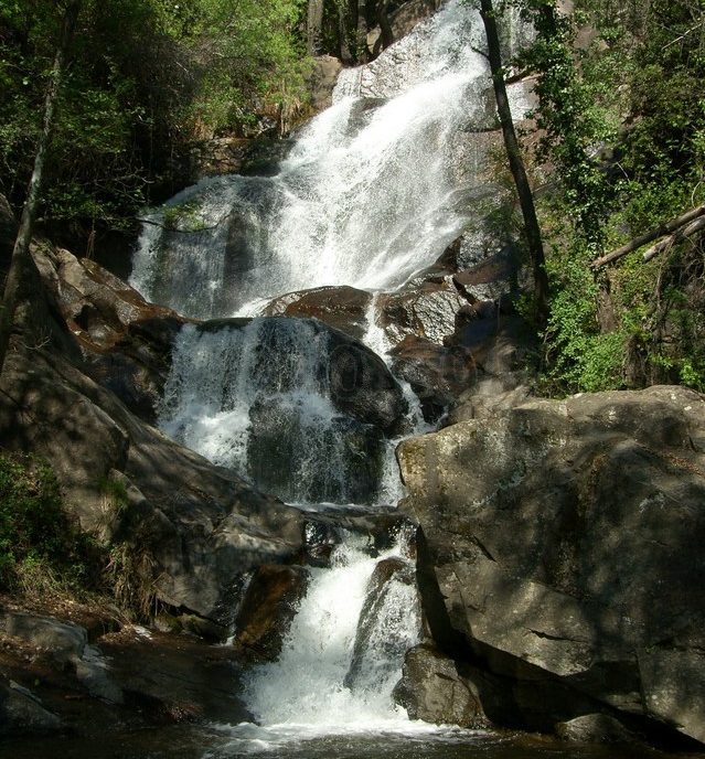 GARGANTA DE LAS NOGALEAS, cascadas en Navaconcejo