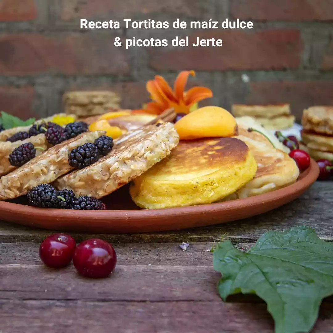 Tortitas de maíz dulce y Picotas del Jerte