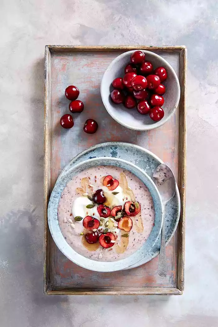 Cherry-Smoothie-bowl