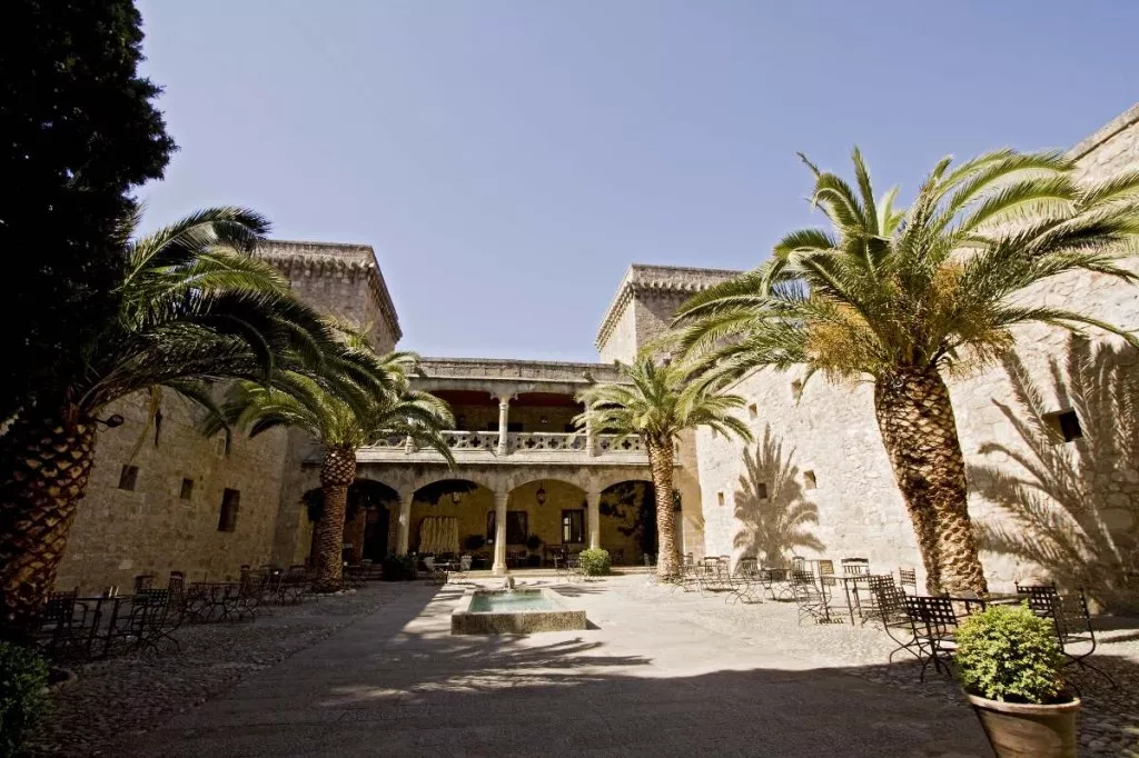 Parador_Nacional_de_Jarandilla_de_la_Vera.b