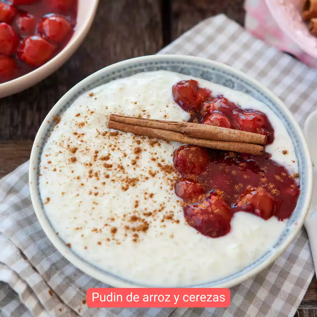 Pudin de arroz y cerezas